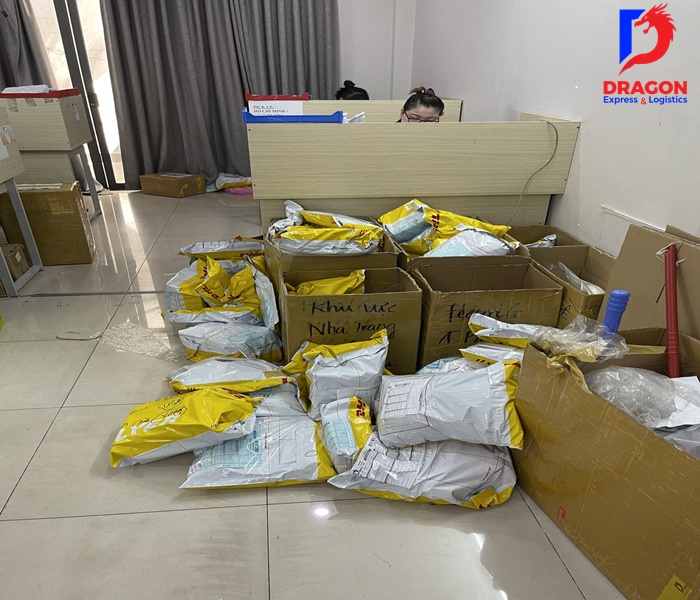 Thời gian chuyển phát DHL Quận 1 mất bao lâu